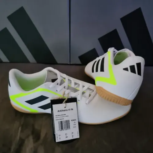 Chuteira Adidas Artilheira VI In branca Tam 42 e 43 (original / nova)