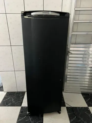 Geladeira Consul 110v Frost Free 341L Modelo grande e envelopada de preto ( ENTREGO )