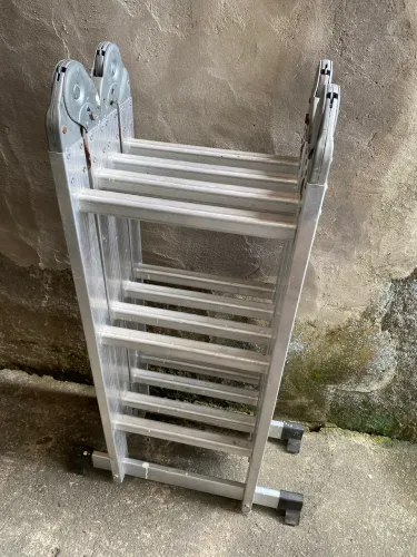 Escada Articulada Alumínio 12 degraus