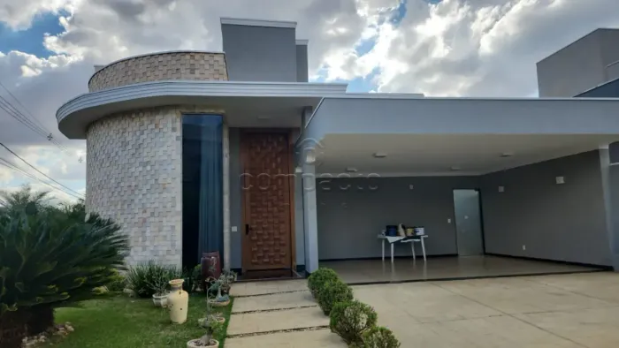 Casa para Locação e Venda | 4 Quartos | 4 Suítes | 3 Vagas | 250m² | Zona Leste