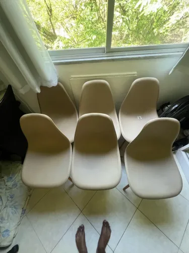 Vendo jogo de cadeiras para mesa de jantar