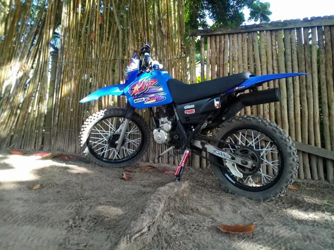 XLR 125