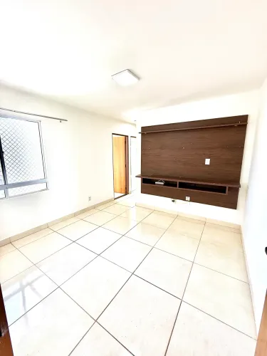 ALUGO APTO 2 QTS COM SUÍTE NA ETAPA C EM VALPARAISO I