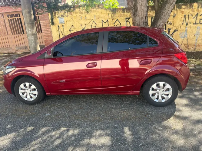 Chevrolet Onix Hatch LT 1.0 8V Flex Mec. 4P 2018