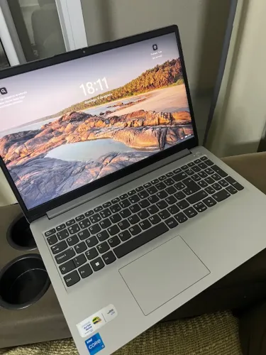 Vendo notebook Lenovo