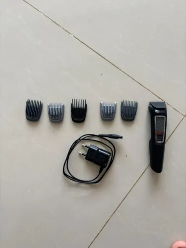 Aparador Philips Multigroom 3000 MG3711/15 Original 5 em 1 Usado