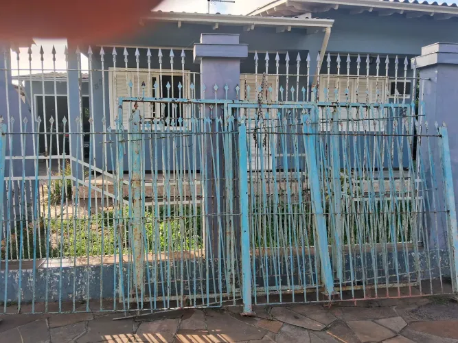 Vende-se uma grade ferro grosso