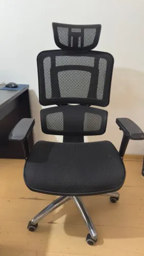 Cadeira escritório ergonômica DT3 Helora