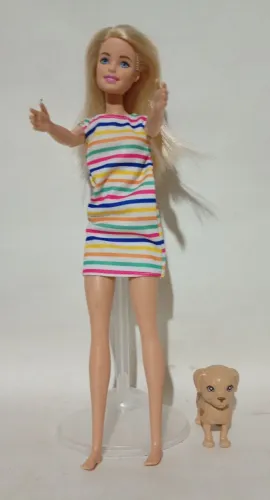 Barbie pet 2019.com um cachorrinho.