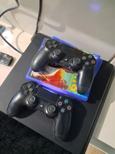 PS4 500 GB