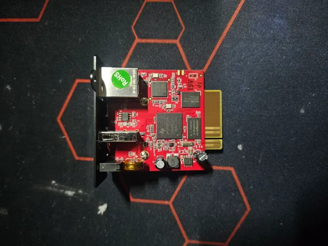Placa de Gerenciamento de rede SNMP Schneider Electric / APC - Modelo E3SOPT001 (DA807)