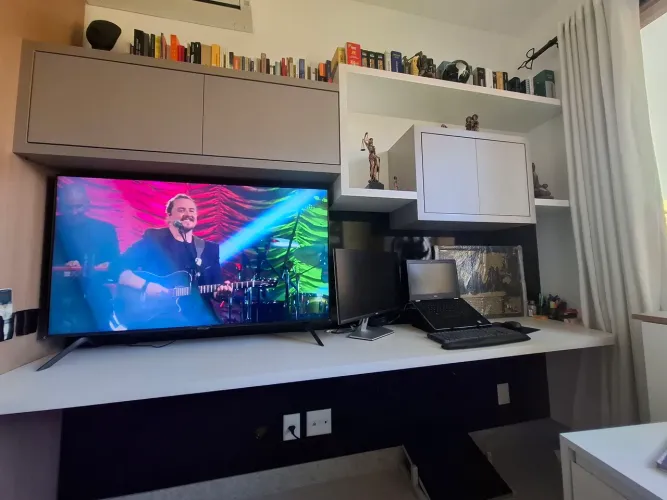Home Office/Estante/Painel de TV