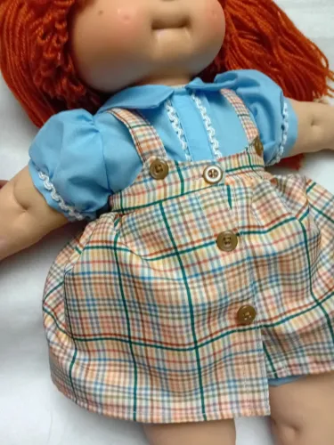 Boneca quem me quer apenas roupas