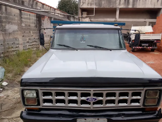 Ford f4000 ano 88