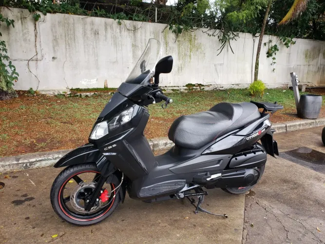 Scooter em perfeito estado de conservação