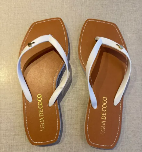 Chinelo - Água de Coco