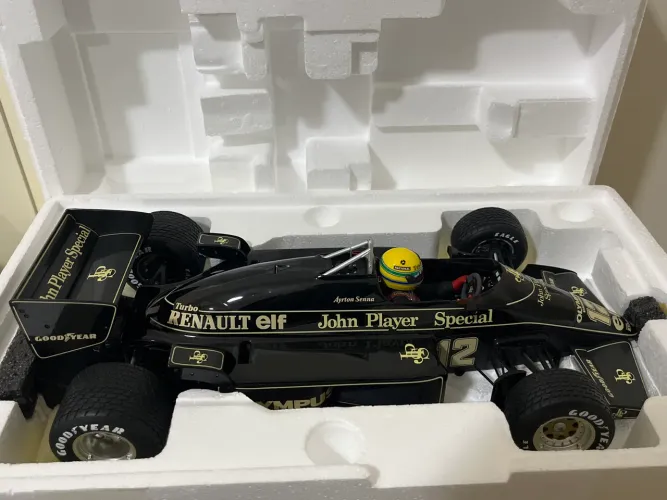 Ayrton Senna Minichamps 1:12 Lotus Renault 97T 1st GP Victory Portugal 1985
