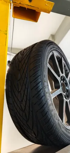 Rodas 17 multifuro 5x114 com pneus