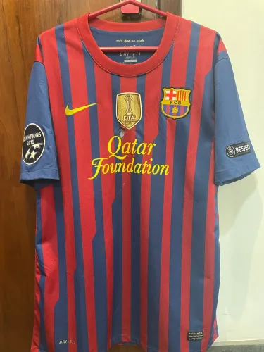 Camisa Barcelona 2011/2012 original com rasgo*