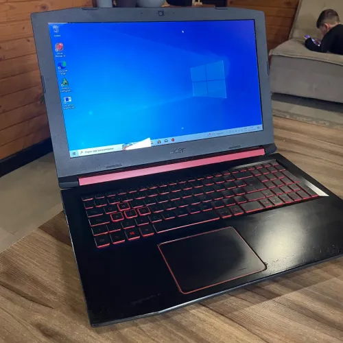 Acer nitro Core i5 7° / 8GB / SSD 240GB /Gtx1050 ti / Bateria OK ?