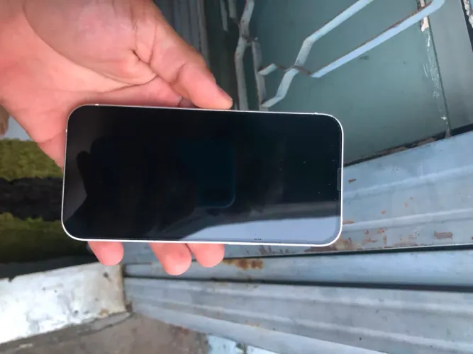 iPhone 13 128g