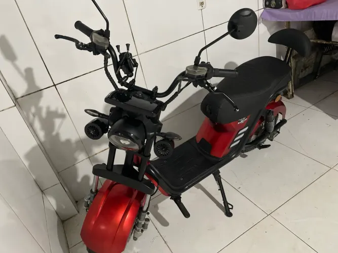 Scooter elétrica Harley 16