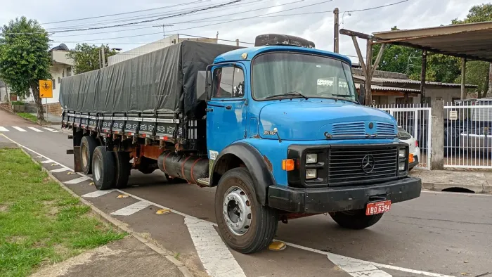 MB 1516 85 Truck Graneleiro