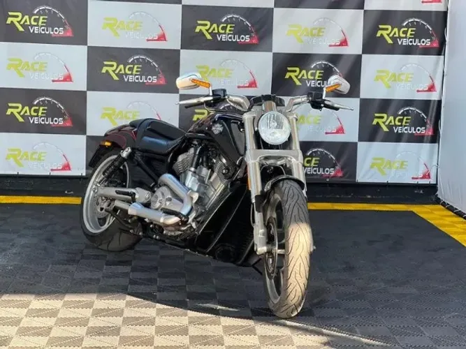 HARLEY DAVIDSON VRSCF 2015