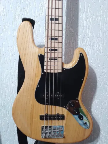 baixo jazz bass strinberg 5 cordas