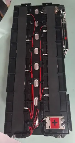 Bateria de litio lifepo4 24v 100amperes.