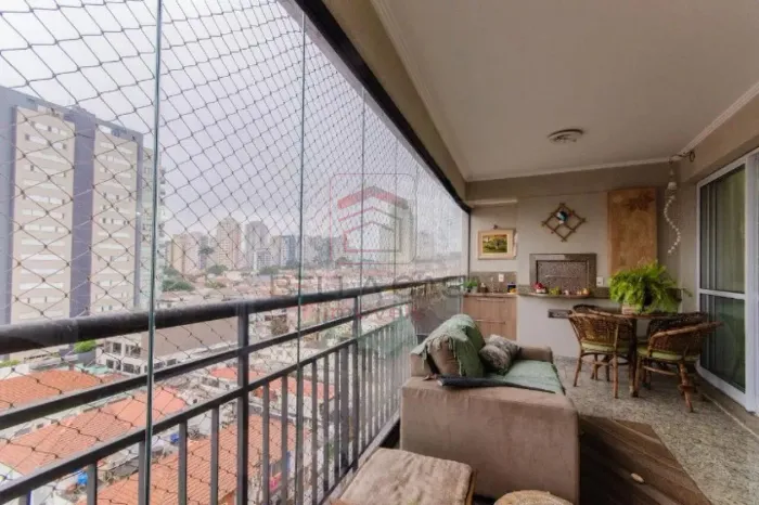 Espaço e Sofisticação no Ipiranga: Apartamento de 133m² com 3 Suítes na Rua General Lecor