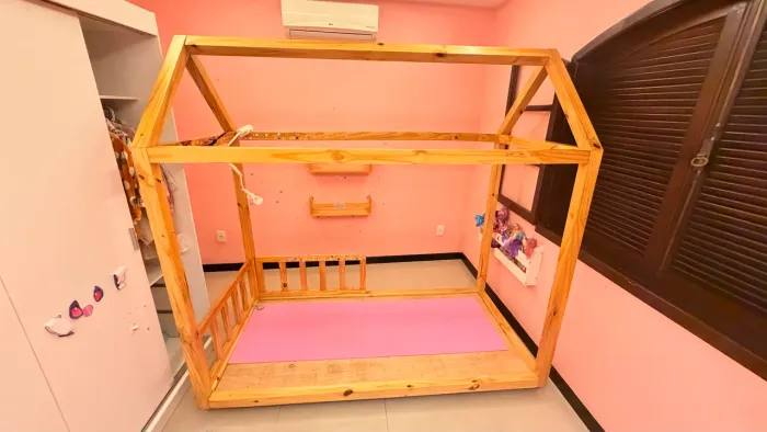 Cama montessoriana casinha 