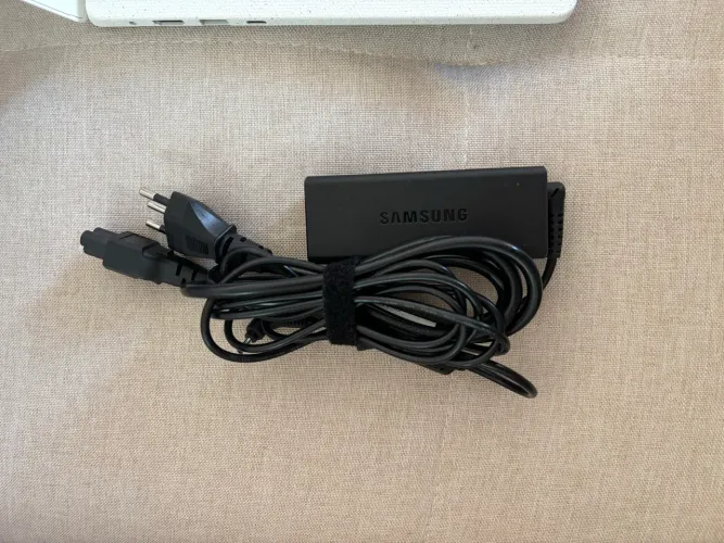 Samsung Notebook Flash F30