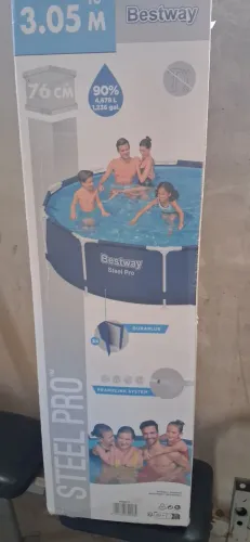 Piscina estrutural 4.678 litros usa só no Carnaval 