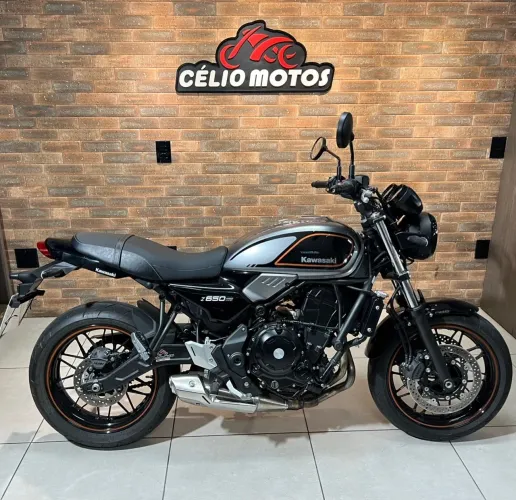 Z 650 RS CINZA 2022/2023
