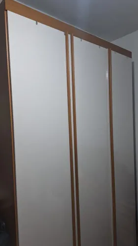 Guarda-roupa em MDF