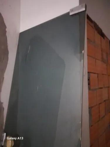 Porta em vidro fumê 
