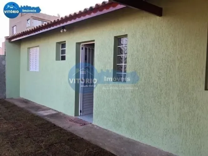 Casa à venda em Canguera !