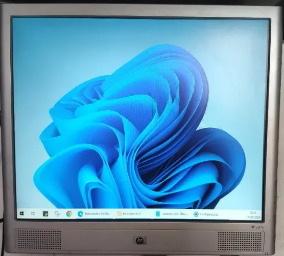 Monitor Hp 17