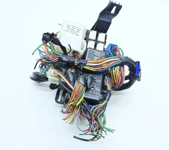 Caixa Fusíveis Gm Tracker 2.0 2008 2009