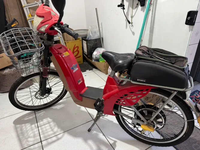 Bicicleta Elétrica Vermelha Aro 24