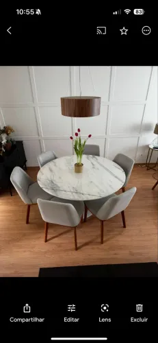 Mesa Saarinen com tampo granito