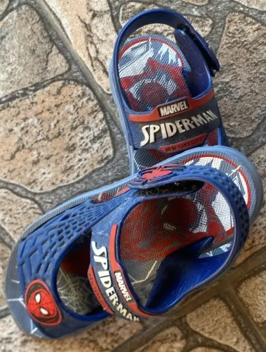 Sandália Homem-Aranha - Tamanho 30/31