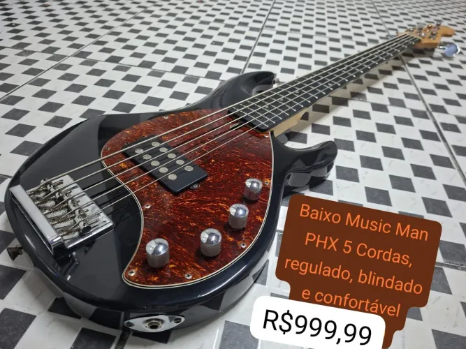 Torrando baixo Music Man 5 cordas contrabaixo