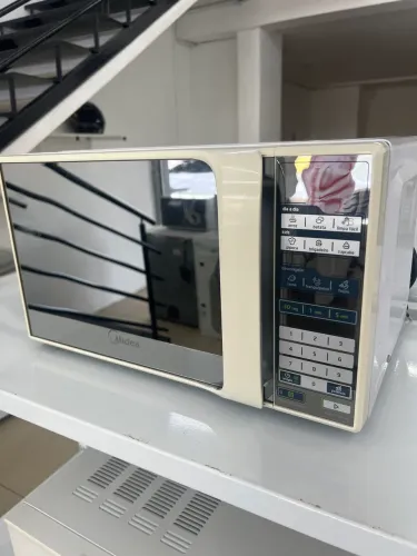 Microondas semi novo