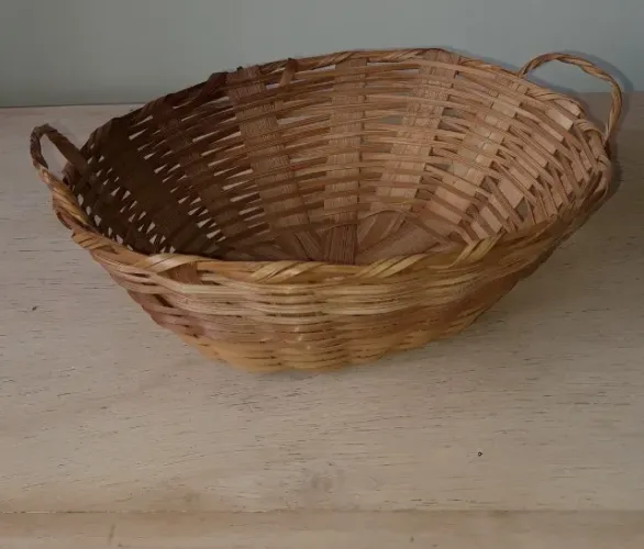 2 cestos palha oval com alça e 01 cesto palha quadrada