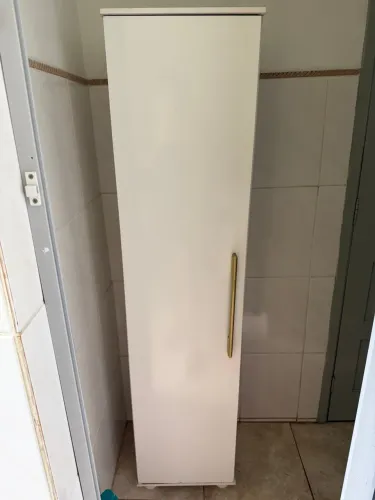 Armário multiuso 