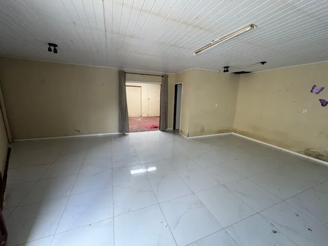 Vendo galpão sugerido também Quarto e sala 