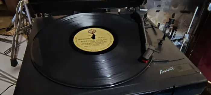 Toca Discos Gradiente Avanti 