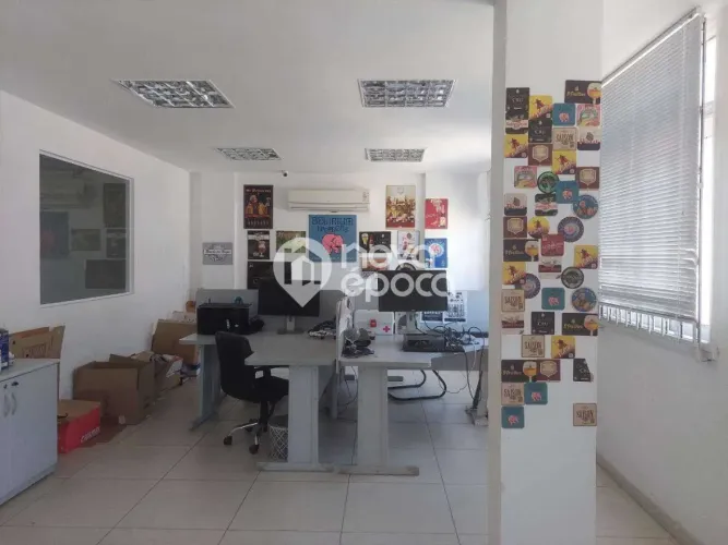 Santa Teresa | Prédio Comercial